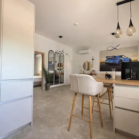 Apartman Aura Beachfront By Horizon Homes